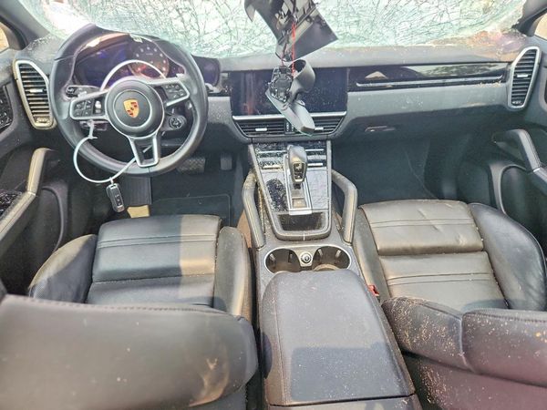 2020 PORSCHE CAYENNE Coupe