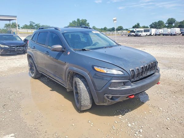 2016 JEEP CHEROKEE TRAILHAWK 4X4