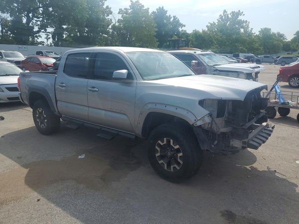 2017 TOYOTA TACOMA