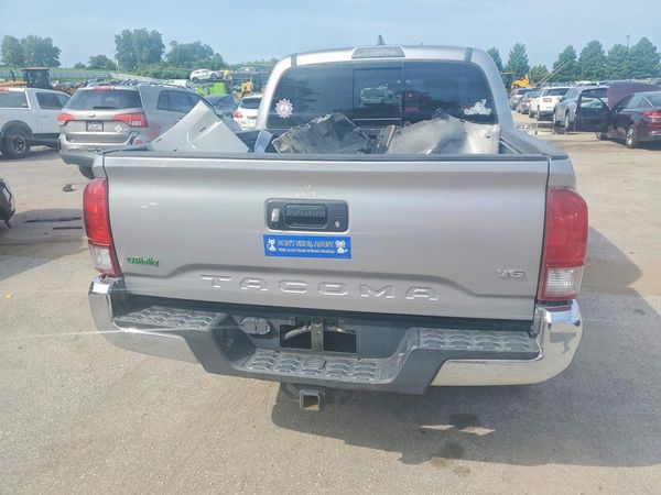 2017 TOYOTA TACOMA