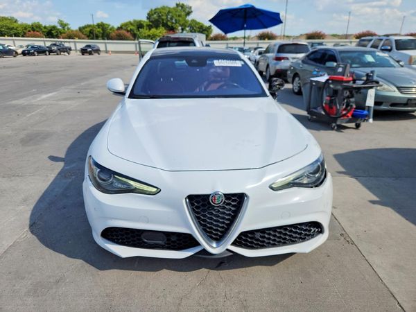 2022 ALFA ROMEO GIULIA TI AWD