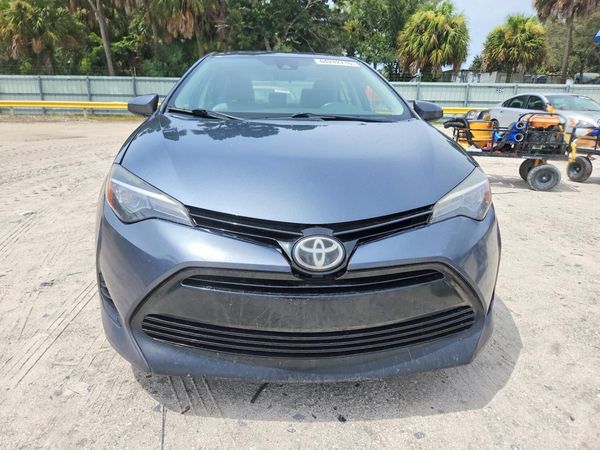 2017 TOYOTA COROLLA
