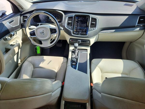 2020 VOLVO XC90