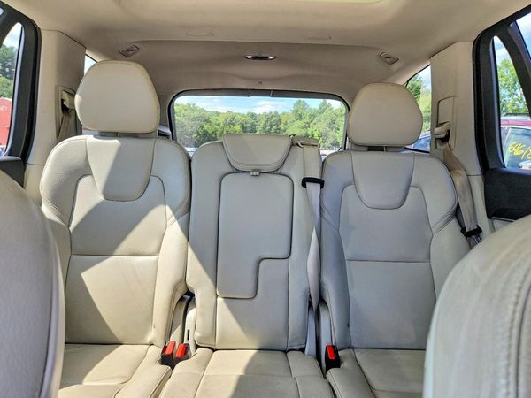 2020 VOLVO XC90