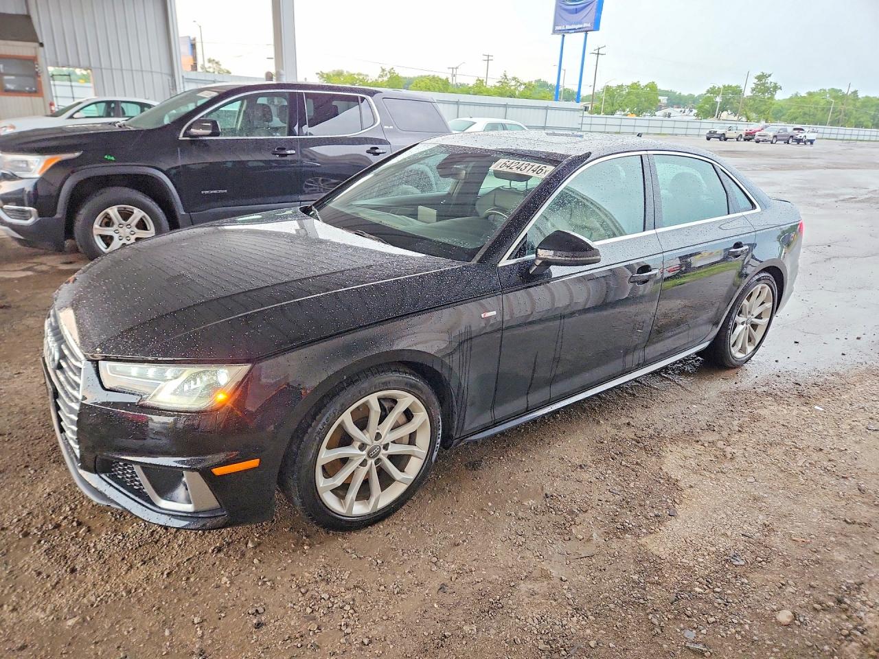 2019 AUDI A4 quattro Premium