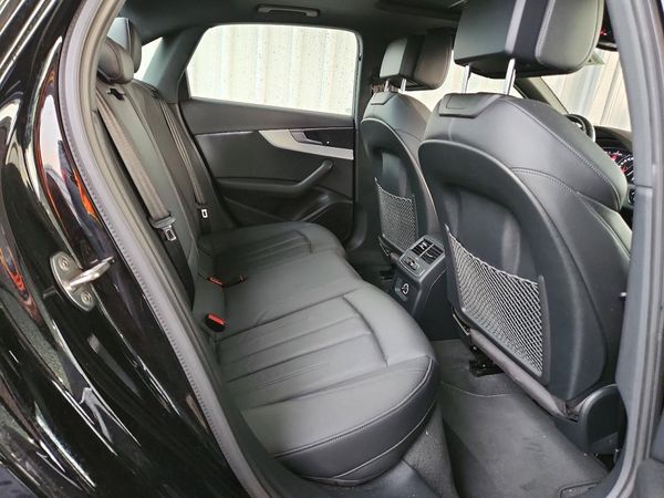2019 AUDI A4 quattro Premium
