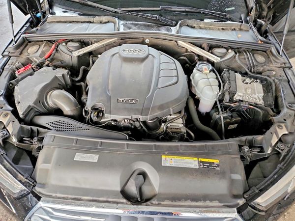 2019 AUDI A4 quattro Premium