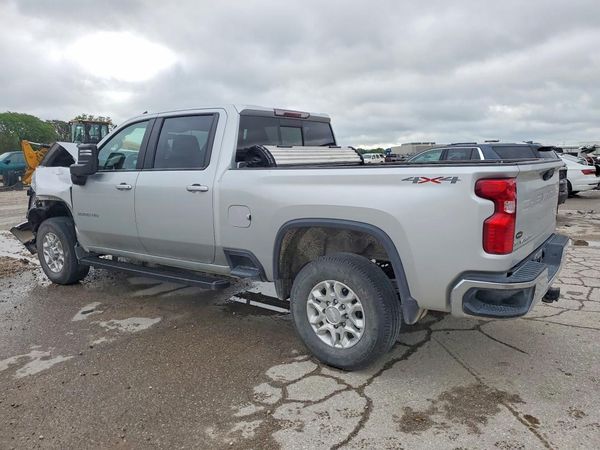 2020 CHEVROLET SILVERADO LT