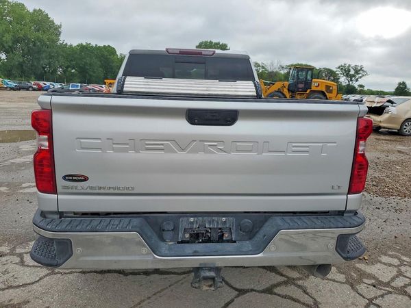 2020 CHEVROLET SILVERADO LT