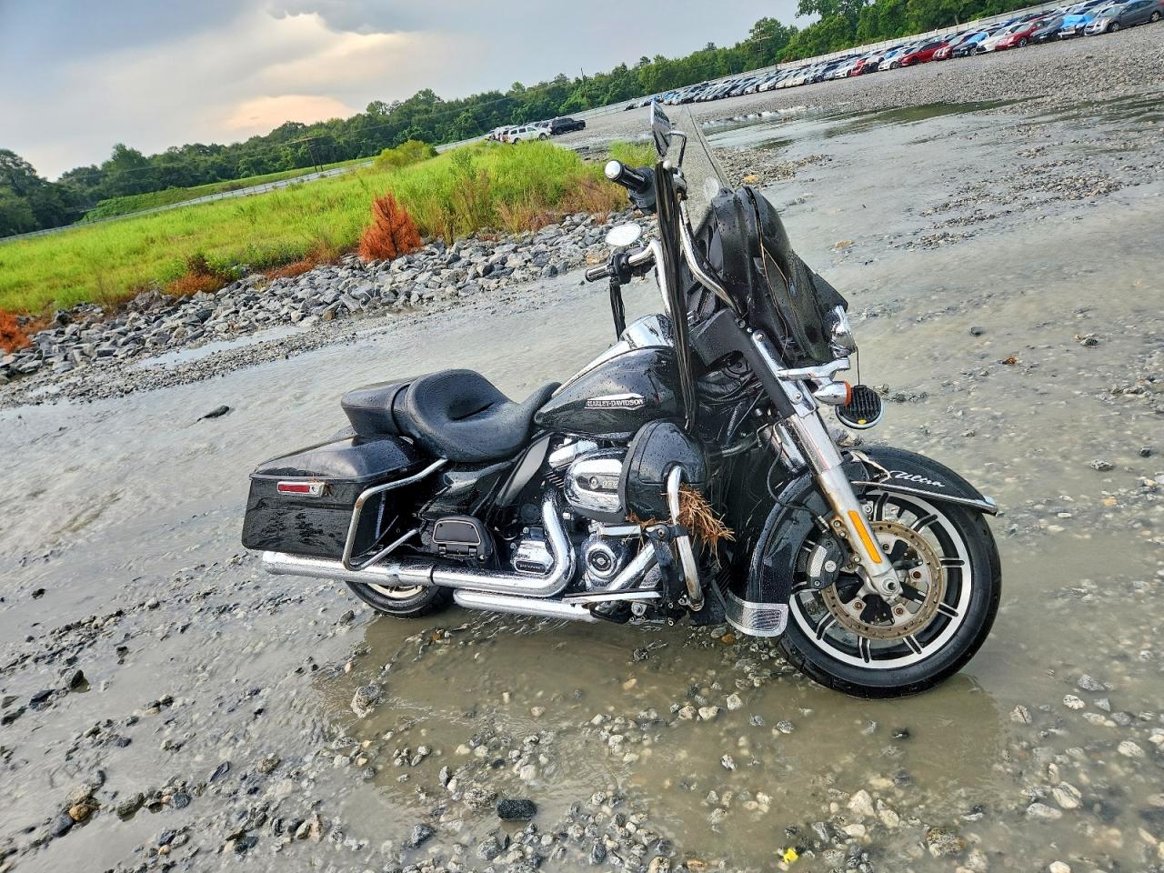 Harley-Davidson FLHTCU