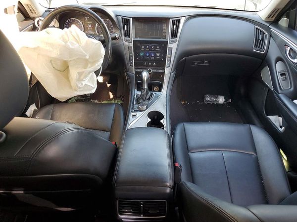 2017 INFINITI Q50