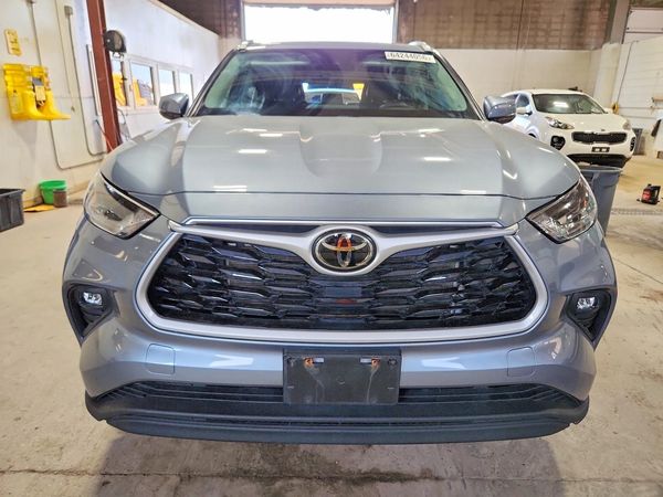 2022 TOYOTA HIGHLANDER