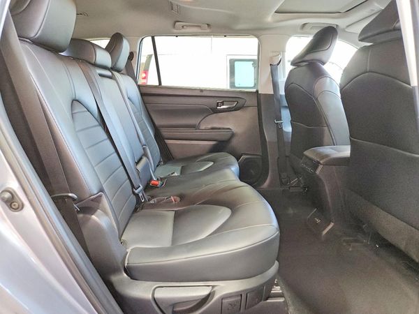 2022 TOYOTA HIGHLANDER