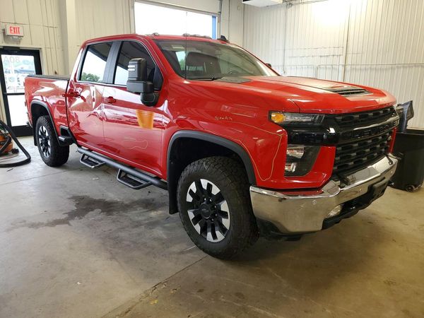 2020 CHEVROLET SILVERADO LT — Passenger 3/4