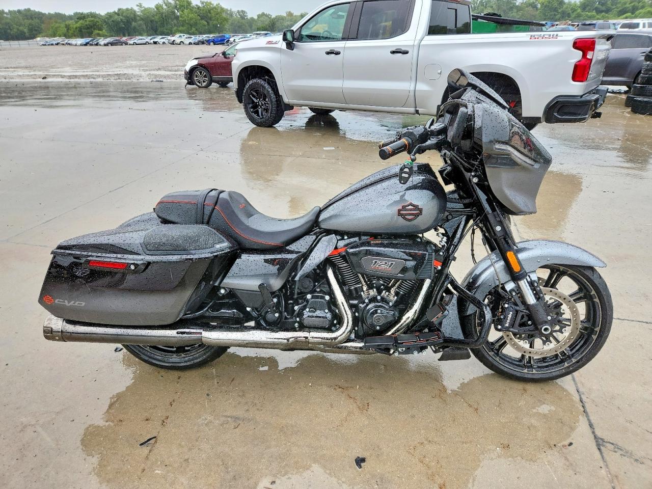 2025 HARLEY-DAVIDSON FLHXSE