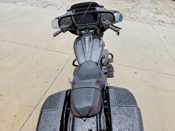 2025 HARLEY-DAVIDSON FLHXSE
