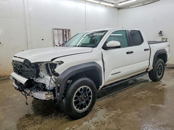 2025 TOYOTA TACOMA