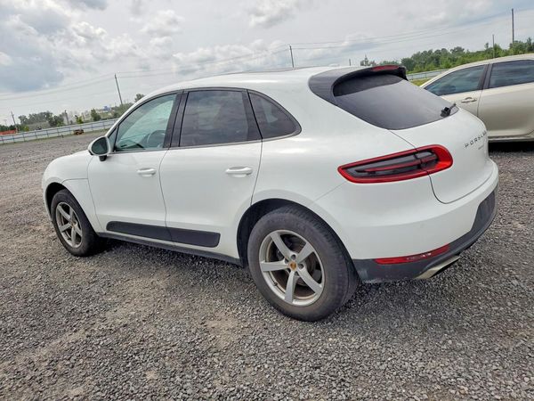 2018 PORSCHE MACAN