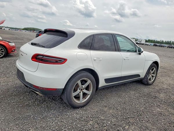 2018 PORSCHE MACAN