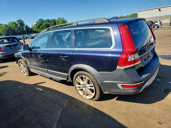 2016 VOLVO XC70