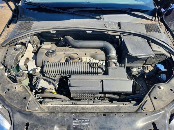 2016 VOLVO XC70