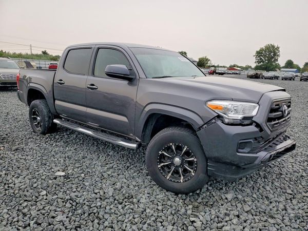 2017 TOYOTA TACOMA