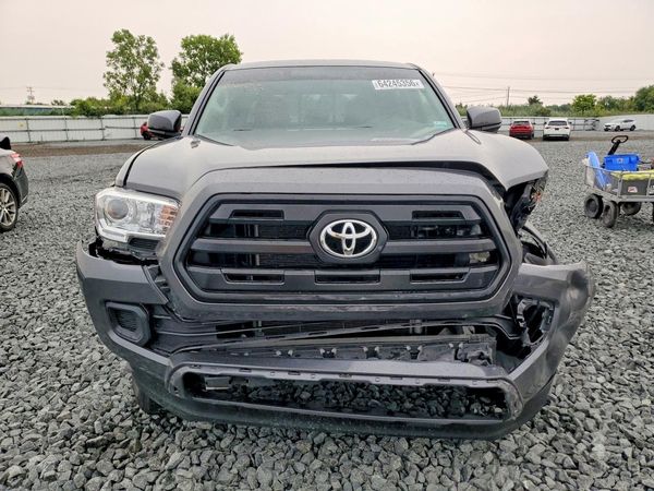 2017 TOYOTA TACOMA