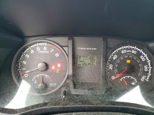 2017 TOYOTA TACOMA