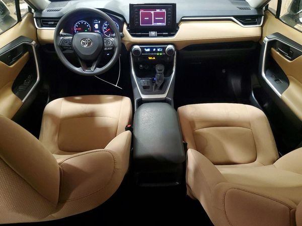2019 TOYOTA RAV4 LE