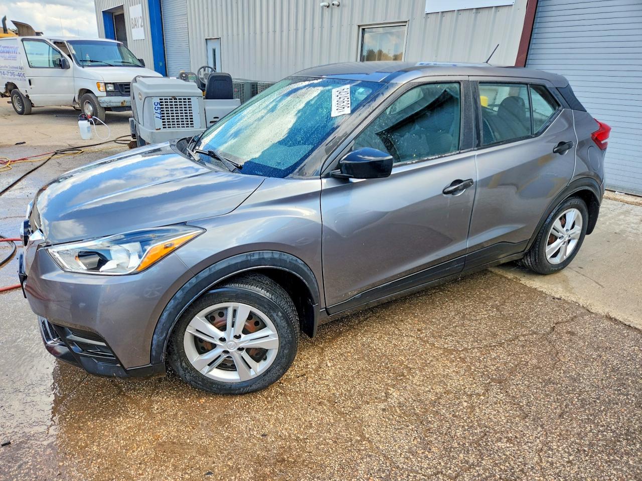 2020 NISSAN KICKS
