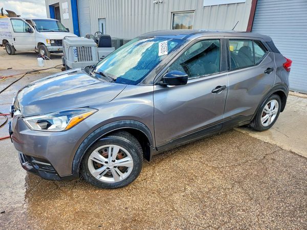 2020 NISSAN KICKS