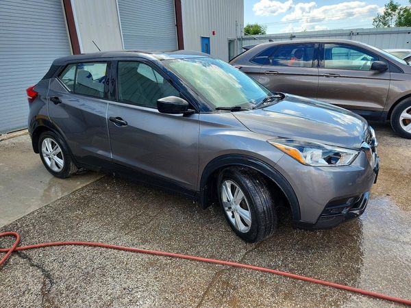 2020 NISSAN KICKS