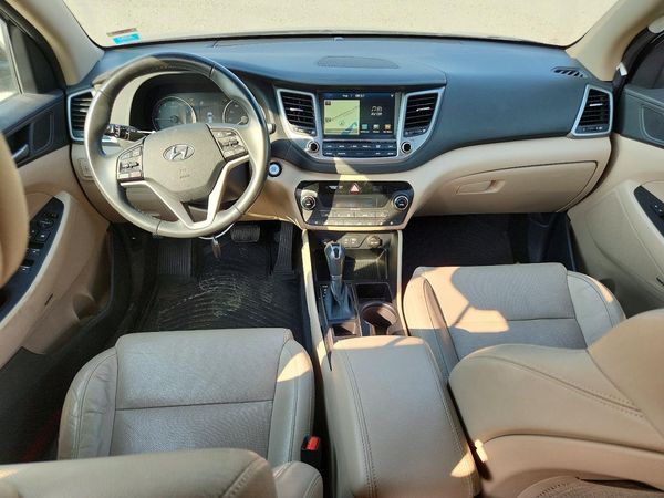 2017 HYUNDAI TUCSON