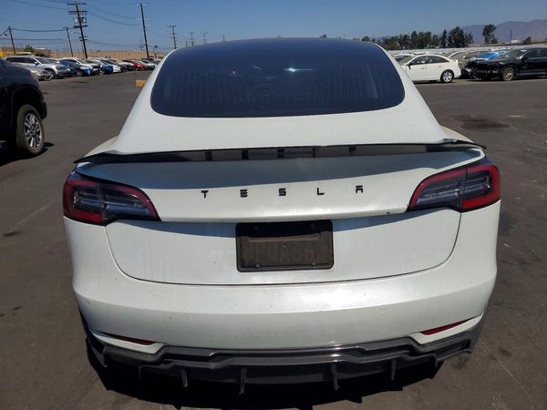 2020 TESLA MODEL 3