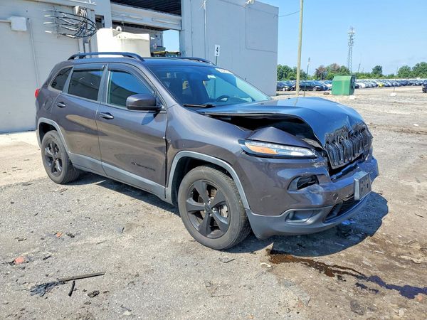 2016 JEEP CHEROKEE LATITUDE 4X4