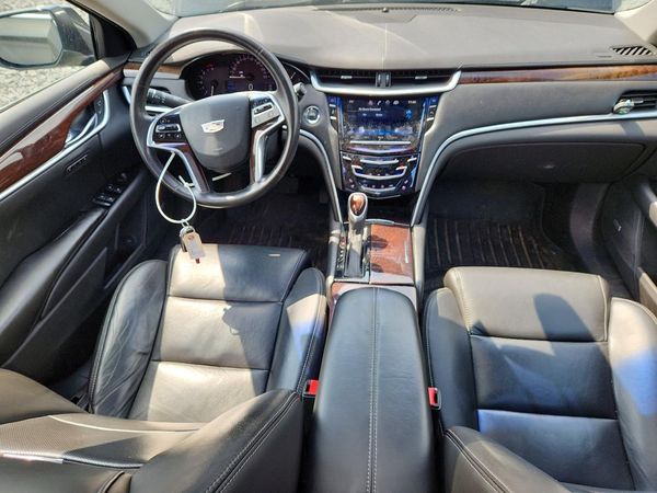 2016 CADILLAC XTS Luxury