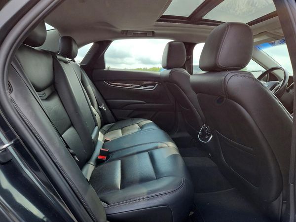 2016 CADILLAC XTS Luxury