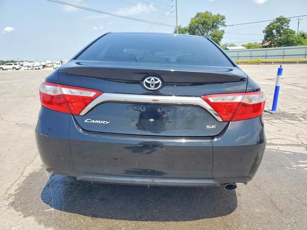 2016 TOYOTA CAMRY