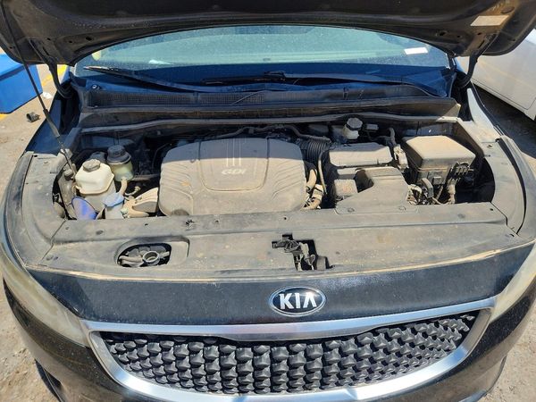 2016 KIA SEDONA LX - Middle-low