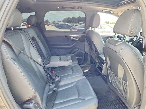 2021 AUDI Q7 quattro Premium Plus