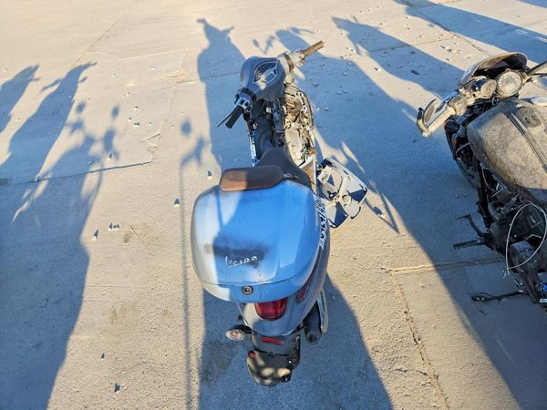 2018 VESPA SCOOTER — ARTF