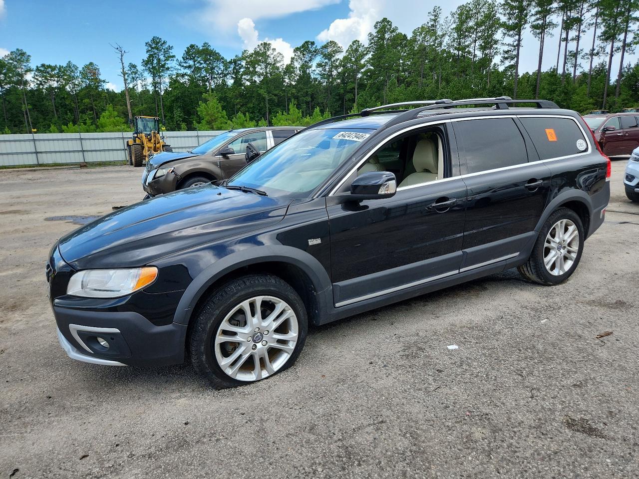 2016 VOLVO XC70