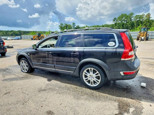2016 VOLVO XC70