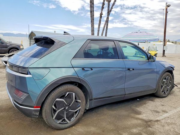 2024 HYUNDAI IONIQ SEL