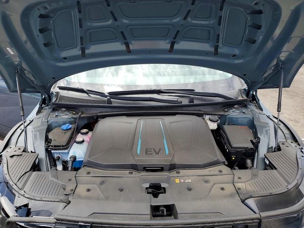 2024 HYUNDAI IONIQ SEL