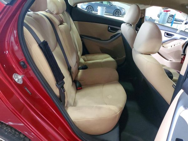 2013 HYUNDAI ELANTRA