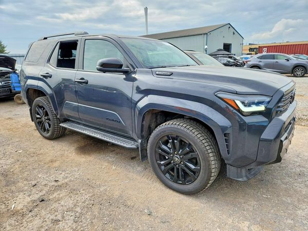 2025 TOYOTA 4RUNNER