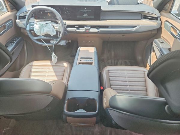 2024 KIA EV9 Land