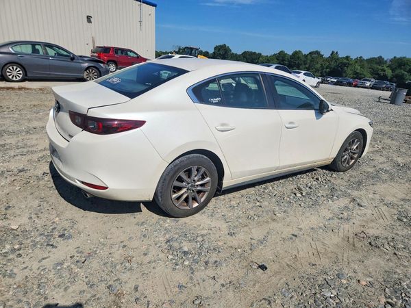 2022 MAZDA 3