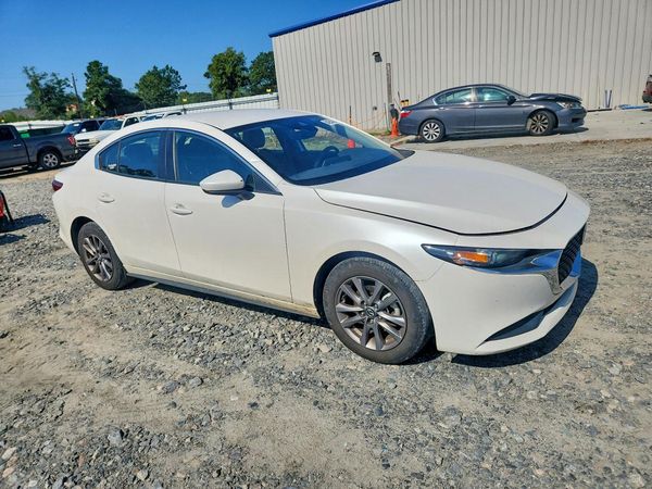 2022 MAZDA 3